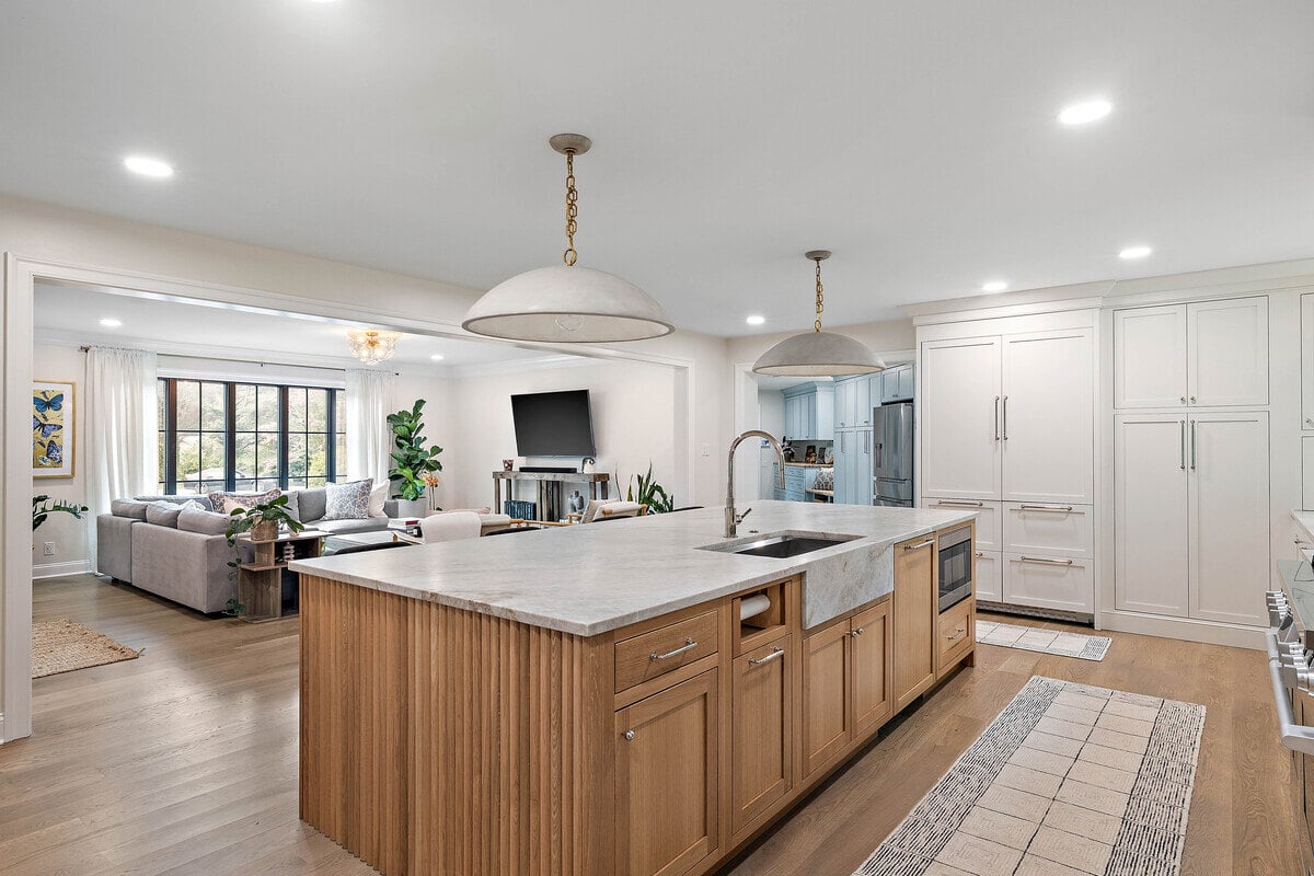 Home remodel in Delaware with open-concept kitchen and living room by Bromwell Construction