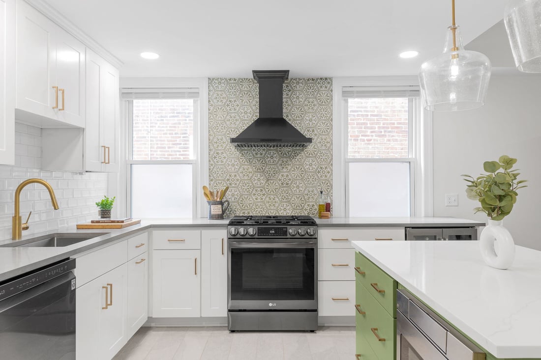 Two-tone kitchen remodel in DE by Bromwell Construction